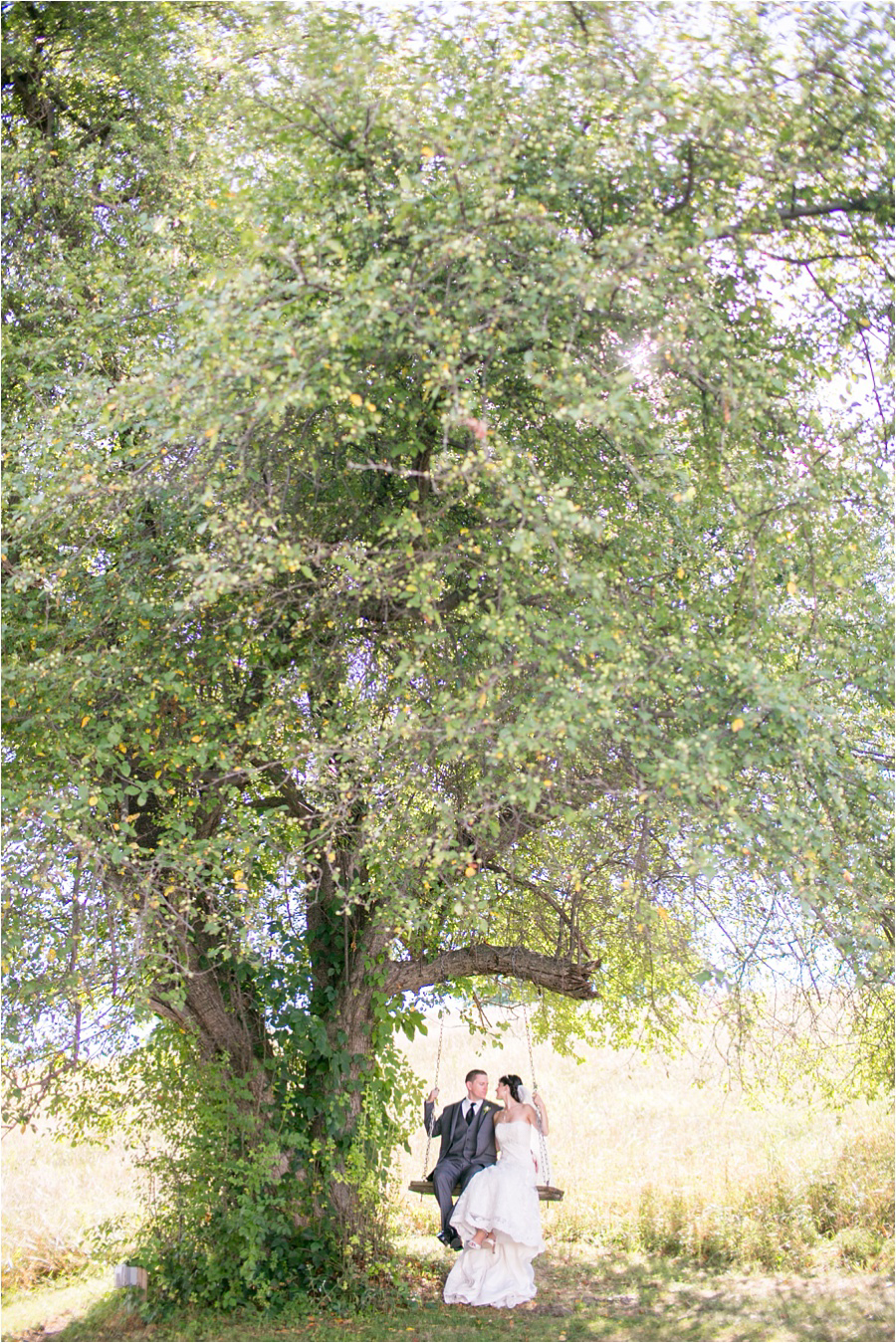 Red Maple Vineyard Wedding Photos - Amy Rizzuto Photography-33