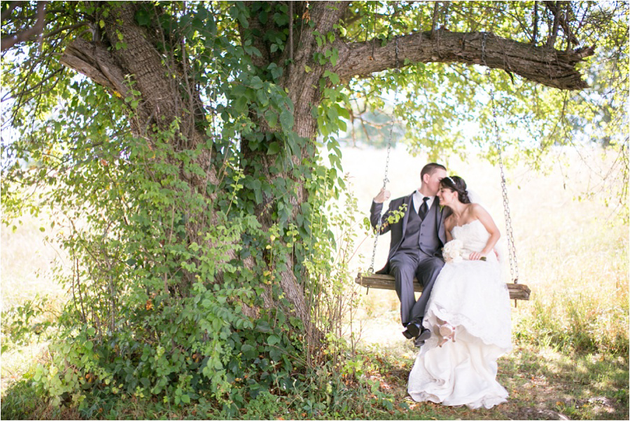 Red Maple Vineyard Wedding Photos - Amy Rizzuto Photography-34