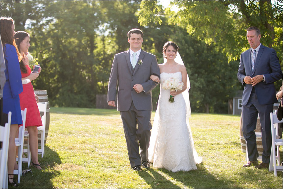 Red Maple Vineyard Wedding Photos - Amy Rizzuto Photography-52