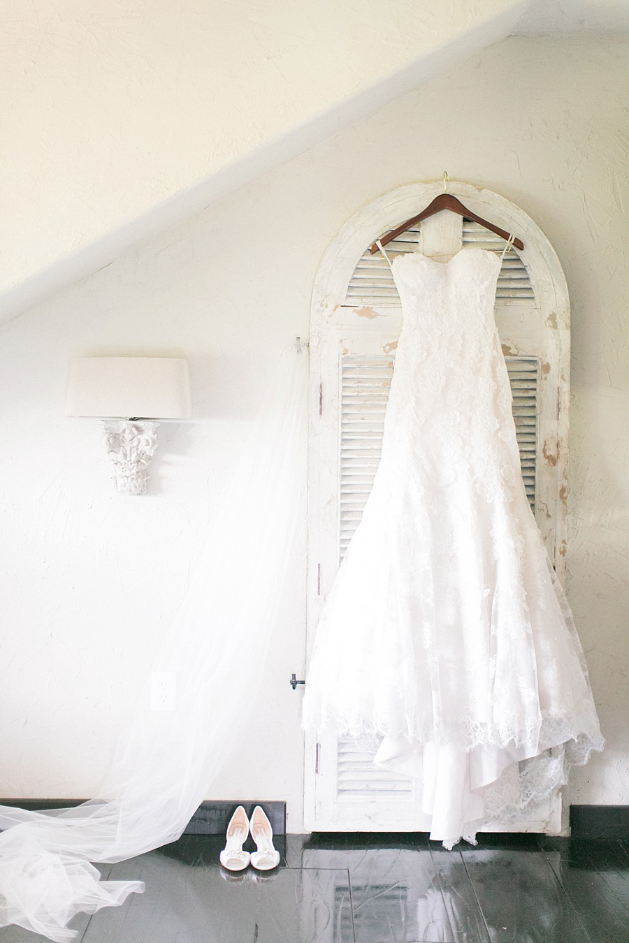 Chateau Selah Wedding Photos - Amy Rizzuto Photography-12