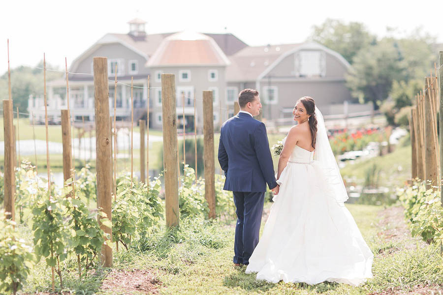 Bear Brook Valley wedding photographer Amy Rizzuto captures Lea and David on their Northern NJ wedding day!