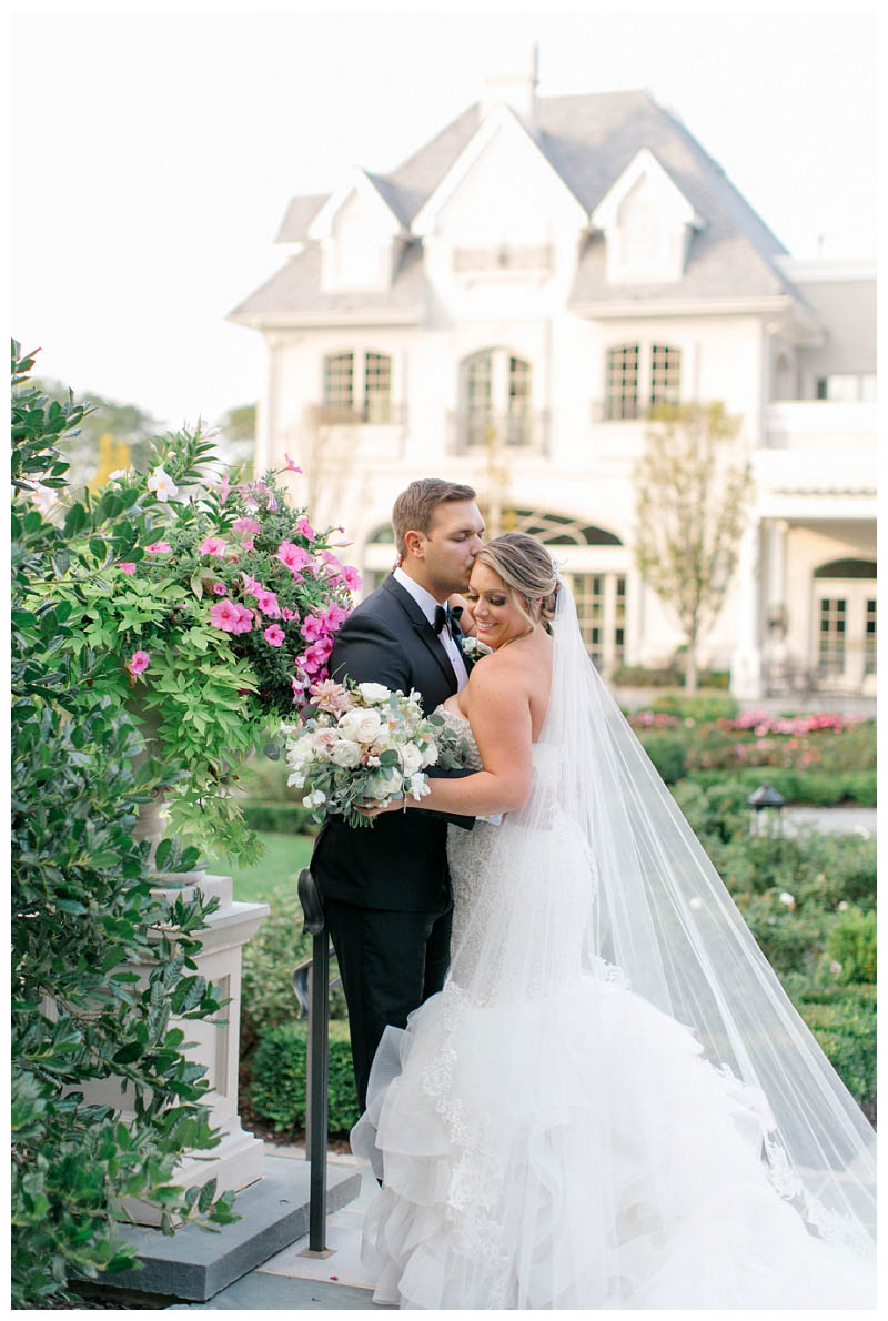 Park Chateau wedding captured by top NJ wedding photographer Amy Rizzuto Photography