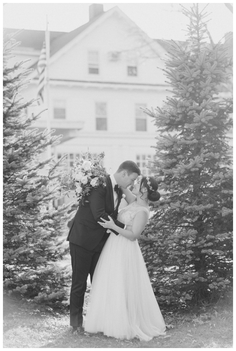 black and white February wedding photo idea