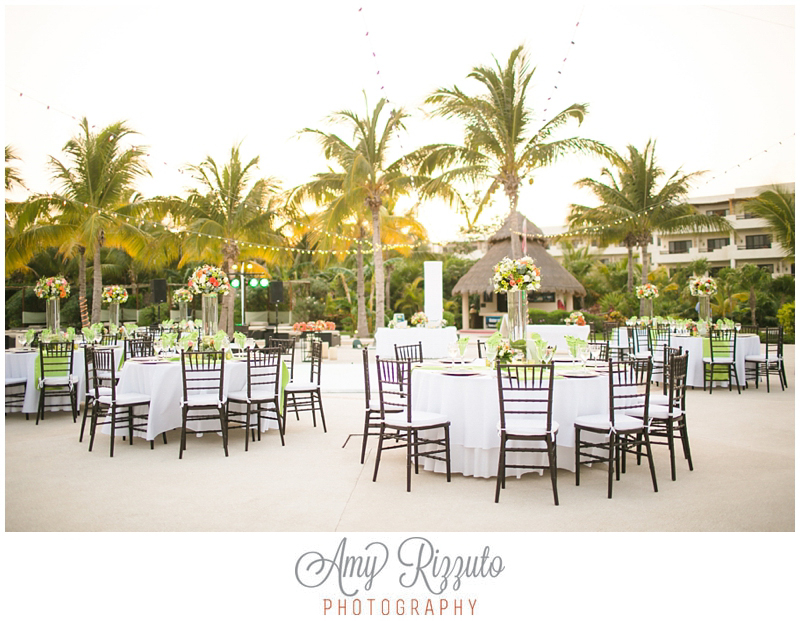 View More: http://amyrizzuto.pass.us/danielleandadam