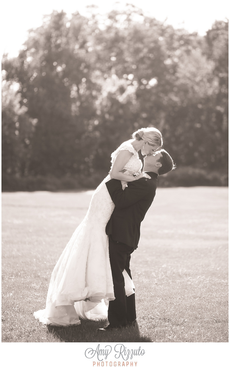 Woodcliff Lake Hilton Wedding Photos - Amy Rizzuto Photography