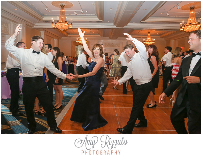 Woodcliff Lake Hilton Wedding Photos - Amy Rizzuto Photography