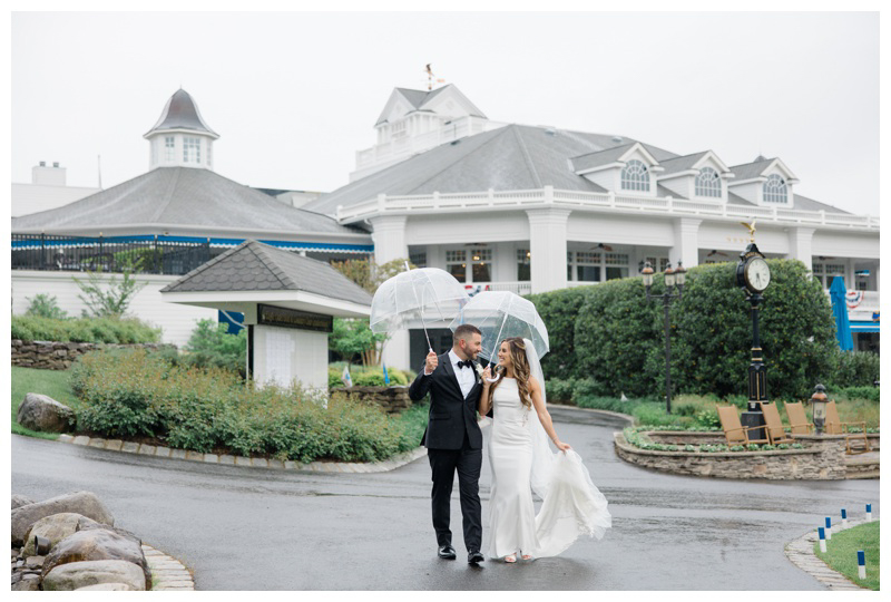 Rainy day wedding at Eagle Oaks Country Club in NJ